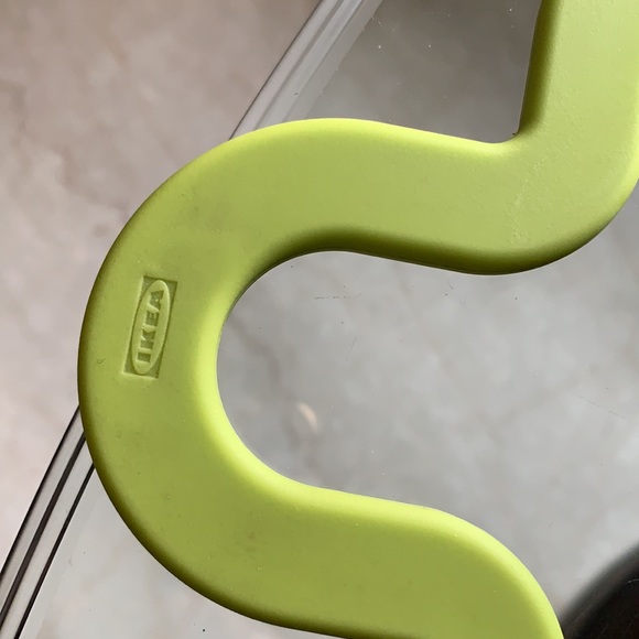 IKEA hot food place mats. Mats Bought in London. Used once. - Picture 2 of 6